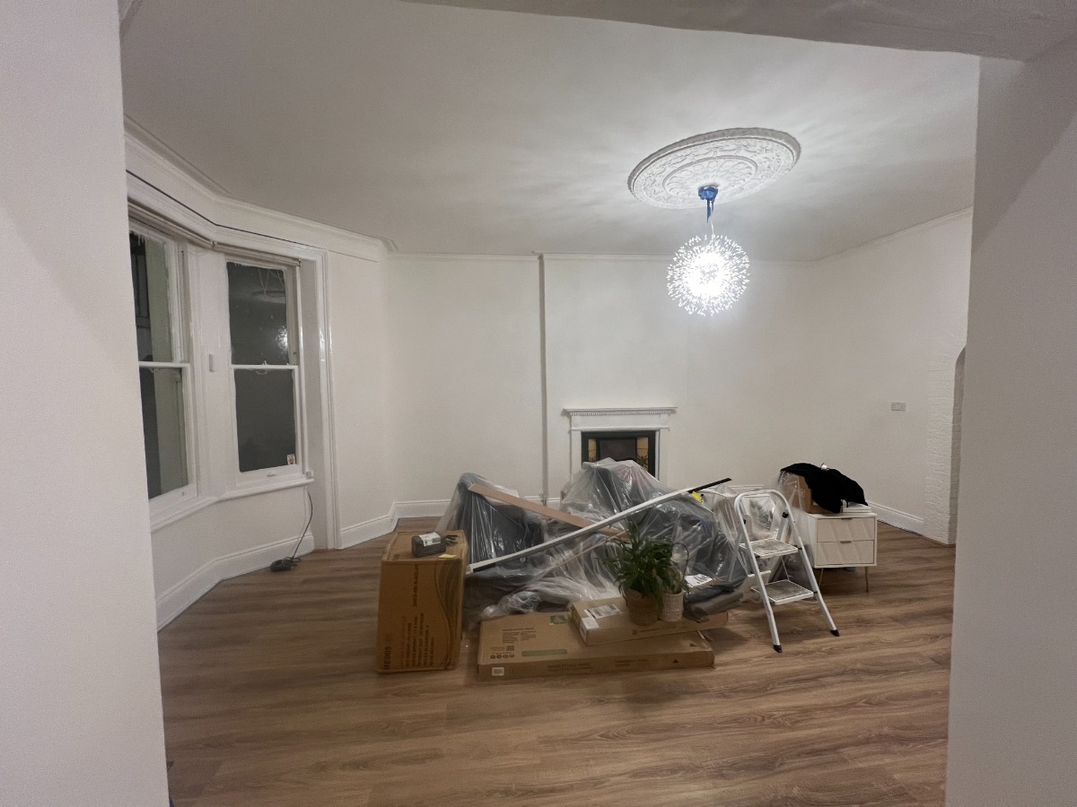 Painter and Decorator: Image 1